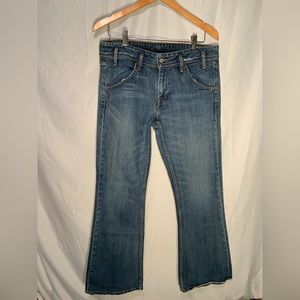 Levi’s Premium, easy flare jeans